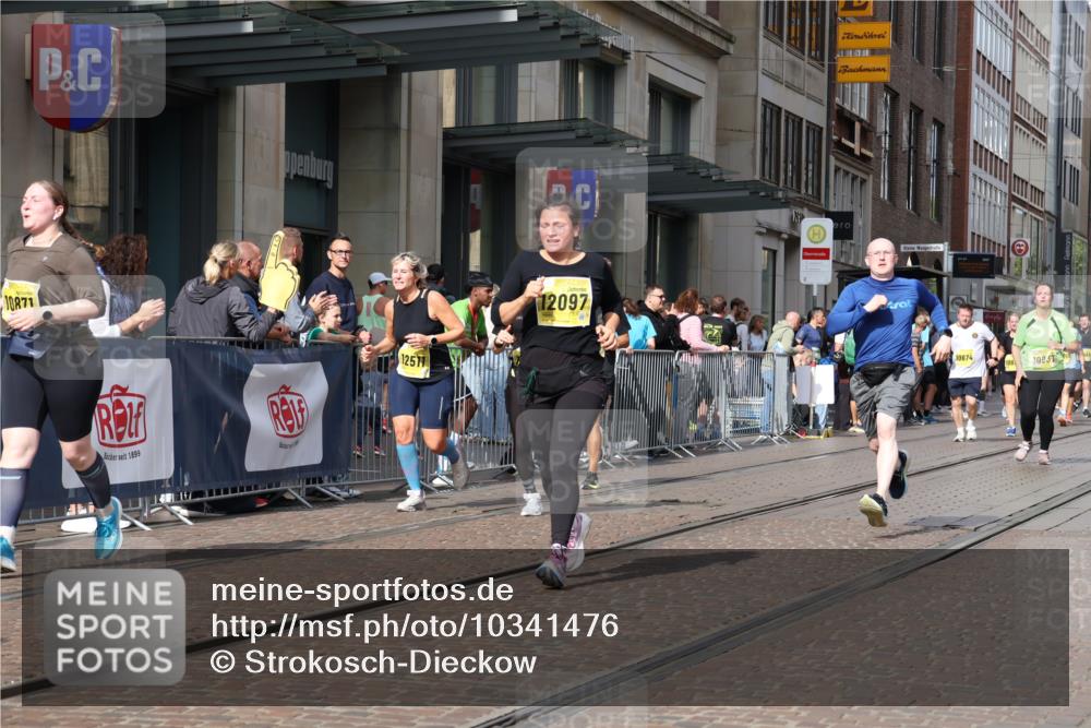 13.09.2026 - 21. swb-Marathon Bremen Strokosch-Dieckow http://msf.ph/oto/10341476 13.09.2026 11:07:38 Ziel 10139, 10404, 10493, 10660, 10661, 10674, 10767, 10830, 10871, 10937, 11037, 11044, 11378, 11404, 11515, 11659, 11831, 11833, 11958, 12024, 12031, 12066, 12097, 12160, 12248, 12307, 12384, 12389, 12511, 12512, 10138, 10205, 10279, 10280, 10363, 10364, 10488, 10501, 10505, 10580, 10595, 10695, 10748, 10907, 10935, 11123, 11223, 11417, 11643, 11767, 11865, 11899, 11917, 11924, 11934, 12020, 12167, 12168, 12173, 12194, 12210, 12266, 12277 meine-sportfotos.de