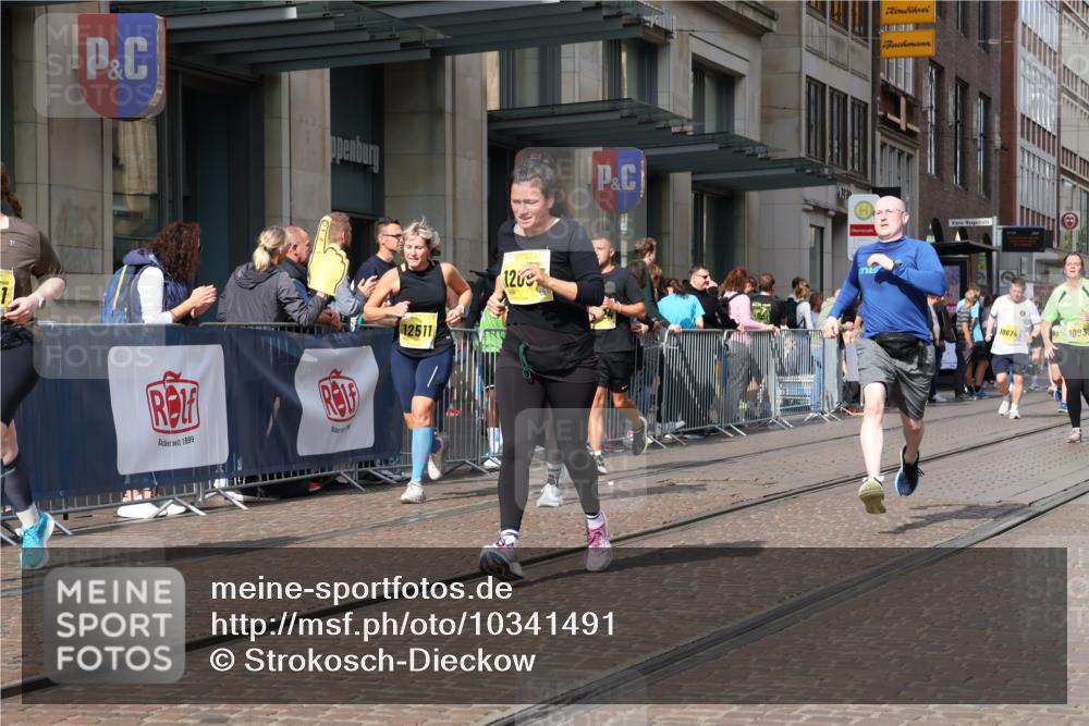 13.09.2026 - 21. swb-Marathon Bremen Strokosch-Dieckow http://msf.ph/oto/10341491 13.09.2026 11:07:38 Ziel 10139, 10404, 10493, 10660, 10661, 10674, 10767, 10830, 10871, 10937, 11037, 11044, 11378, 11404, 11515, 11659, 11831, 11833, 11958, 12024, 12031, 12066, 12097, 12160, 12248, 12307, 12384, 12389, 12511, 12512, 10138, 10205, 10279, 10280, 10363, 10364, 10488, 10501, 10505, 10580, 10595, 10695, 10748, 10907, 10935, 11123, 11223, 11417, 11643, 11767, 11865, 11899, 11917, 11924, 11934, 12020, 12167, 12168, 12173, 12194, 12210, 12266, 12277 meine-sportfotos.de
