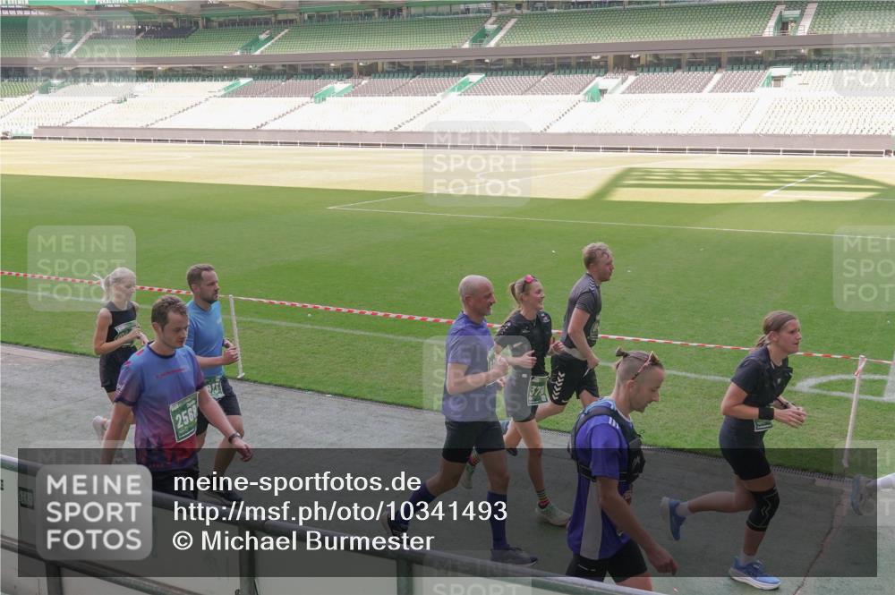 13.09.2026 - 21. swb-Marathon Bremen Michael Burmester http://msf.ph/oto/10341493 13.09.2026 13:23:23 Laufen im Stadion 137, 160, 182, 211, 324, 343, 434, 533, 571, 609, 708, 721, 739, 743, 892, 1157, 1178, 1259, 1273, 1331, 1597, 1598, 1657, 1669, 1691, 1746, 1788, 1883, 1944, 2213, 2252, 2286, 2290, 2433, 2445, 2465, 2475, 2495, 2503, 2504, 2526, 2619, 2632, 2660, 2685, 2711, 2768, 2936, 2964, 2968, 3252, 3282, 3288, 3289, 3292, 3312, 3347, 3351, 3364, 3395, 3423, 3447, 3505, 3530, 3559, 3682, 3727, 3770, 3784, 3819, 4020, 4054, 4231, 4406, 4407, 4431, 4466, 4467, 4584, 1506 meine-sportfotos.de