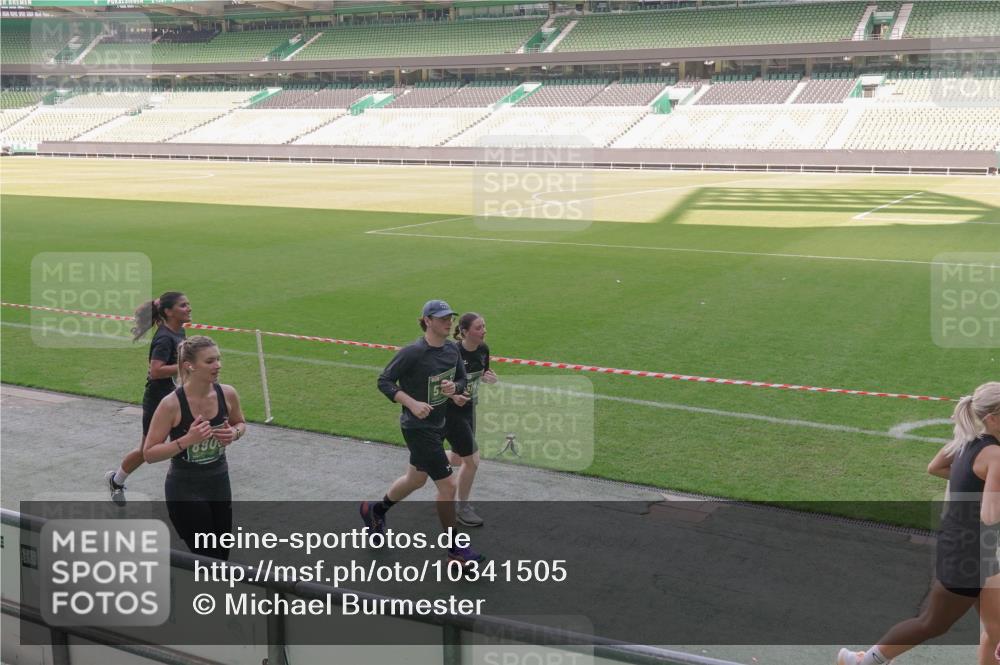 13.09.2026 - 21. swb-Marathon Bremen Michael Burmester http://msf.ph/oto/10341505 13.09.2026 13:23:25 Laufen im Stadion 137, 160, 182, 211, 324, 343, 434, 533, 571, 609, 708, 721, 739, 743, 892, 1157, 1178, 1259, 1273, 1331, 1471, 1597, 1598, 1657, 1669, 1691, 1746, 1788, 1883, 1944, 2213, 2252, 2286, 2290, 2433, 2445, 2465, 2475, 2495, 2503, 2504, 2526, 2619, 2632, 2660, 2685, 2711, 2768, 2776, 2936, 2964, 2968, 3252, 3282, 3288, 3289, 3292, 3312, 3347, 3351, 3364, 3395, 3423, 3447, 3505, 3530, 3559, 3682, 3727, 3770, 3784, 3819, 4020, 4054, 4231, 4406, 4407, 4431, 4466, 4467, 4584, 1506 meine-sportfotos.de