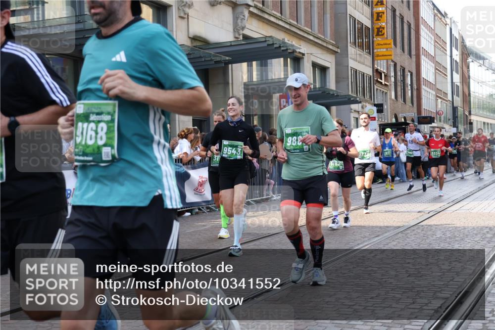 13.09.2026 - 21. swb-Marathon Bremen Strokosch-Dieckow http://msf.ph/oto/10341552 13.09.2026 13:27:53 Ziel 178, 210, 1343, 1380, 1460, 2047, 2977, 3114, 3294, 3334, 3480, 3597, 4506, 5250, 5360, 5889, 6182, 7926, 8429, 8656, 9167, 9168, 9543, 9549, 9738, 9881, 13069, 323, 440, 488, 534, 762, 857, 1006, 1456, 1932, 2668, 2686, 3013, 3135, 3460, 3480, 3521, 3576, 3970, 4106, 4133, 4265, 4421, 4496, 4593, 4744, 5081, 5462, 5557, 6067, 6468, 6522, 7042, 7138, 7358, 8188, 8351, 9067, 9145, 9494, 9727, 13198 meine-sportfotos.de