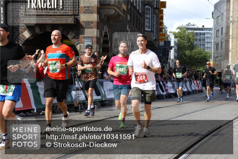 13.09.2026 - 21. swb-Marathon Bremen Strokosch-Dieckow http://msf.ph/oto/10341591 13.09.2026 13:26:56 Ziel 1368, 2779, 3526, 3603, 3852, 4077, 4598, 6289, 6375, 6548, 8112, 9260, 13195, 1493, 1494, 2454, 3527, 4121, 4327, 4397, 4563, 5689, 6776, 7027, 7072, 7849, 9150, 9511, 9854, 9878 meine-sportfotos.de