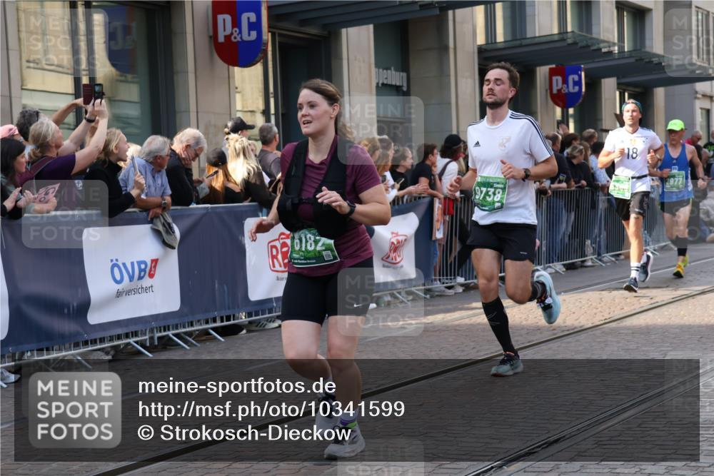 13.09.2026 - 21. swb-Marathon Bremen Strokosch-Dieckow http://msf.ph/oto/10341599 13.09.2026 13:27:55 Ziel 178, 210, 1343, 1380, 1460, 2047, 2977, 3114, 3294, 3334, 3597, 4506, 5250, 5360, 5889, 6182, 7926, 8429, 8570, 8656, 9064, 9167, 9168, 9543, 9549, 9738, 9881, 440, 488, 534, 762, 857, 1456, 1932, 2686, 3013, 3135, 3460, 3480, 3576, 3970, 4106, 4133, 4265, 4421, 4496, 4593, 4744, 5081, 5462, 5557, 6067, 6468, 6522, 7042, 7138, 7358, 8188, 8351, 9067, 9145, 9494, 9727, 13069, 13198 meine-sportfotos.de