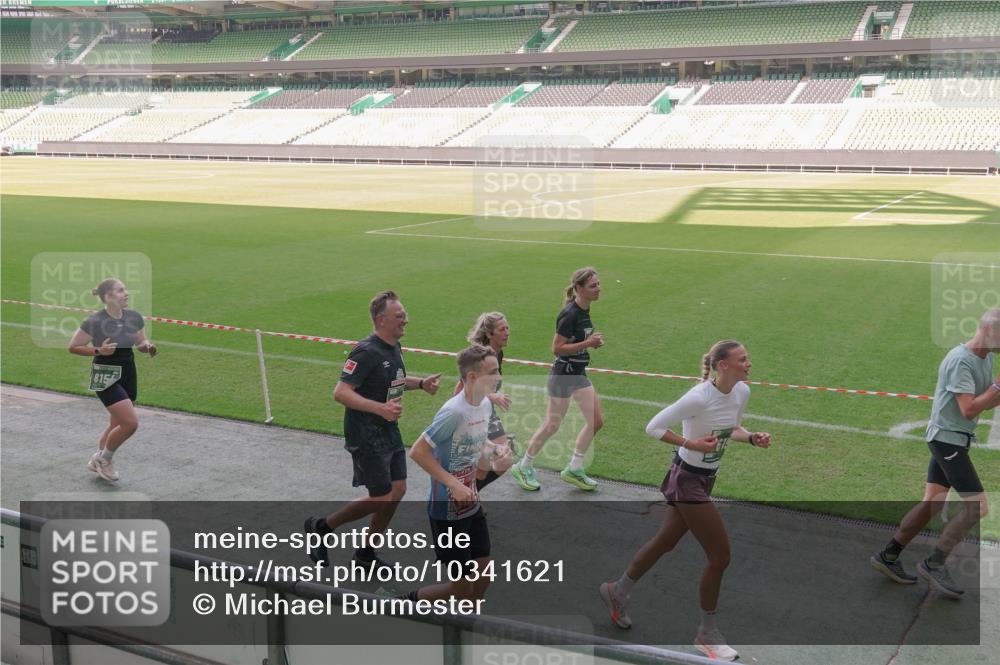 13.09.2026 - 21. swb-Marathon Bremen Michael Burmester http://msf.ph/oto/10341621 13.09.2026 13:23:45 Laufen im Stadion 137, 160, 182, 211, 324, 434, 533, 548, 571, 609, 708, 721, 739, 743, 752, 892, 1157, 1178, 1259, 1273, 1331, 1463, 1471, 1597, 1598, 1657, 1691, 1746, 1788, 1883, 1944, 2095, 2213, 2252, 2286, 2312, 2323, 2433, 2445, 2465, 2475, 2483, 2495, 2503, 2504, 2526, 2571, 2711, 2768, 2776, 2936, 2968, 3252, 3282, 3288, 3289, 3292, 3298, 3312, 3347, 3351, 3364, 3381, 3395, 3423, 3447, 3505, 3530, 3559, 3727, 3770, 3784, 3819, 4020, 4054, 4231, 4406, 4407, 4431, 4466, 4467, 4584 meine-sportfotos.de