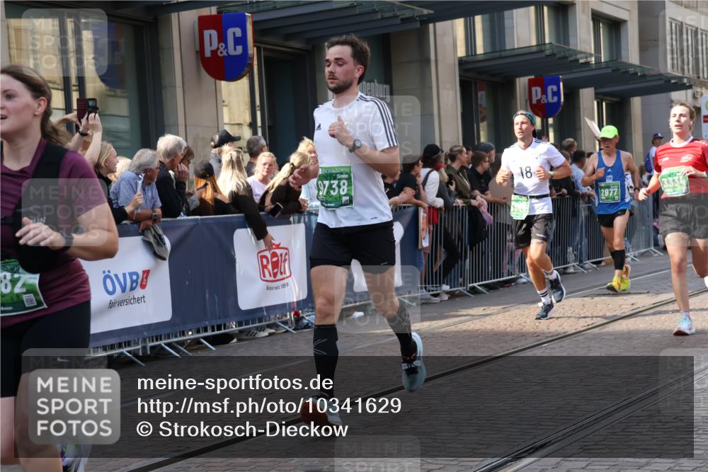 13.09.2026 - 21. swb-Marathon Bremen Strokosch-Dieckow http://msf.ph/oto/10341629 13.09.2026 13:27:56 Ziel 178, 210, 1343, 1380, 1460, 2047, 2977, 3114, 3294, 3334, 3597, 4506, 5250, 5360, 5889, 6182, 7926, 8429, 8570, 8656, 9064, 9167, 9168, 9543, 9549, 9738, 9881, 440, 488, 534, 762, 857, 1343, 1456, 1932, 2686, 3013, 3135, 3460, 3480, 3576, 3970, 4106, 4133, 4265, 4421, 4496, 4593, 4744, 5462, 5557, 6067, 6468, 6522, 7042, 7138, 7358, 8188, 8351, 9067, 9145, 9494, 9727, 13069, 13198 meine-sportfotos.de