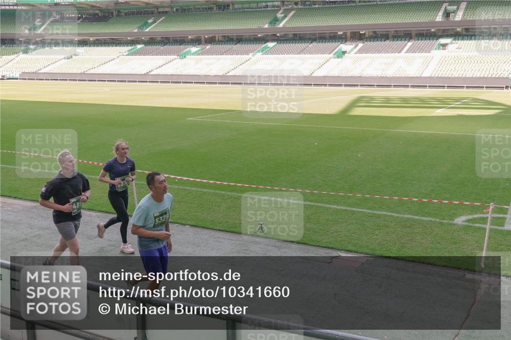 13.09.2026 - 21. swb-Marathon Bremen Michael Burmester http://msf.ph/oto/10341660 13.09.2026 13:23:50 Laufen im Stadion 137, 160, 182, 211, 324, 434, 533, 548, 571, 609, 708, 721, 723, 739, 743, 752, 892, 1157, 1178, 1259, 1273, 1331, 1463, 1471, 1597, 1598, 1691, 1746, 1788, 1883, 1944, 2095, 2211, 2213, 2252, 2286, 2312, 2323, 2433, 2445, 2465, 2475, 2483, 2495, 2497, 2503, 2504, 2526, 2571, 2768, 2776, 2936, 2968, 3252, 3282, 3288, 3289, 3292, 3298, 3312, 3347, 3364, 3381, 3395, 3423, 3447, 3505, 3530, 3559, 3727, 3770, 3819, 4020, 4054, 4231, 4406, 4407, 4431, 4466, 4467, 4584 meine-sportfotos.de