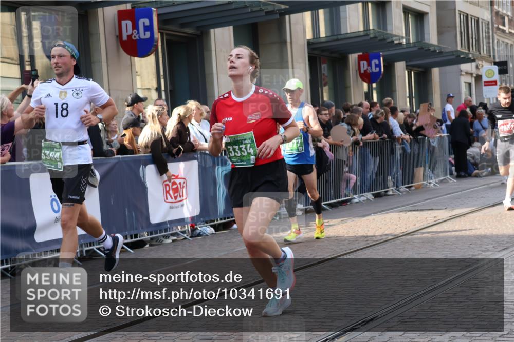 13.09.2026 - 21. swb-Marathon Bremen Strokosch-Dieckow http://msf.ph/oto/10341691 13.09.2026 13:27:57 Ziel 178, 210, 1380, 1460, 2047, 2977, 3114, 3294, 3334, 3597, 4506, 5250, 5360, 5889, 6182, 7926, 8429, 8570, 8656, 9064, 9167, 9168, 9543, 9549, 9738, 9881, 440, 488, 534, 762, 857, 1343, 1456, 1932, 2686, 3013, 3135, 3480, 3576, 3970, 4106, 4133, 4265, 4421, 4496, 4593, 4744, 5462, 6067, 6468, 6522, 7042, 7138, 7358, 8188, 8351, 9067, 9145, 9494, 9727, 13069, 13198 meine-sportfotos.de