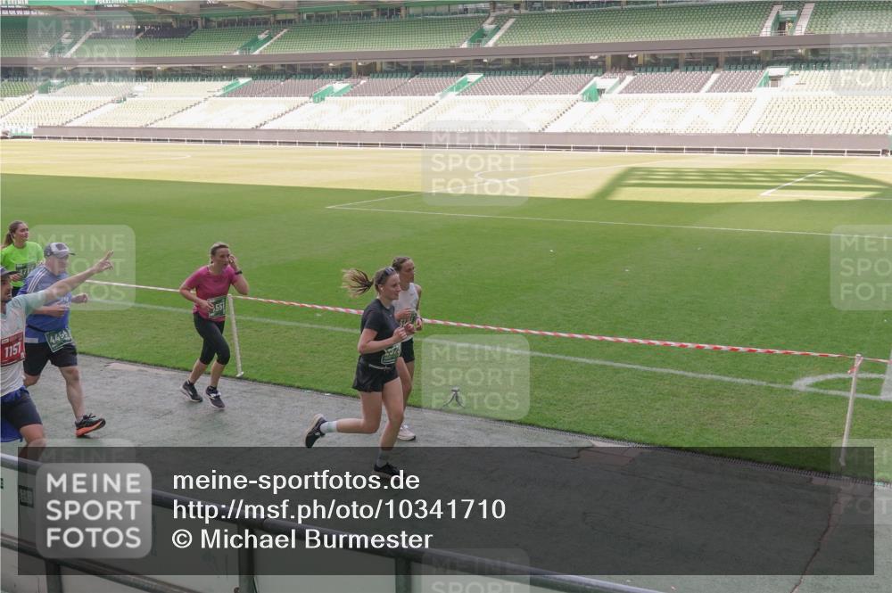 13.09.2026 - 21. swb-Marathon Bremen Michael Burmester http://msf.ph/oto/10341710 13.09.2026 13:24:02 Laufen im Stadion 137, 160, 182, 324, 434, 533, 548, 609, 708, 721, 723, 739, 743, 752, 892, 1178, 1273, 1331, 1463, 1471, 1491, 1597, 1598, 1691, 1746, 1788, 1944, 2095, 2211, 2213, 2252, 2286, 2312, 2323, 2433, 2445, 2465, 2475, 2483, 2495, 2497, 2503, 2504, 2526, 2554, 2571, 2644, 2768, 2776, 2936, 2968, 3252, 3282, 3288, 3289, 3292, 3298, 3306, 3312, 3347, 3364, 3381, 3395, 3423, 3447, 3505, 3530, 3559, 3727, 3770, 3819, 4054, 4231, 4406, 4407, 4466, 4467, 4584 meine-sportfotos.de