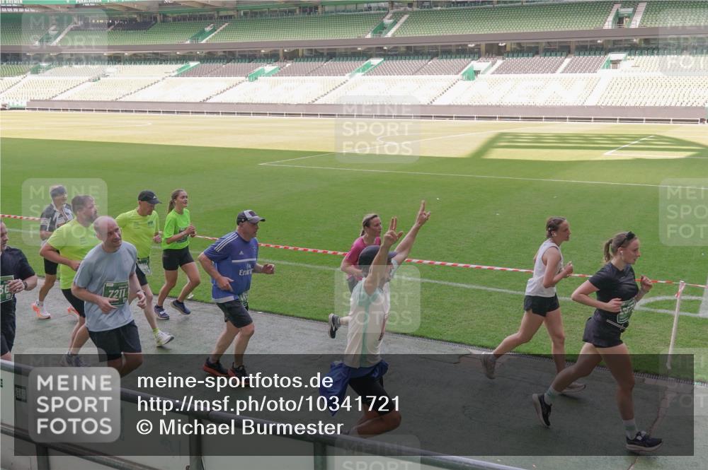 13.09.2026 - 21. swb-Marathon Bremen Michael Burmester http://msf.ph/oto/10341721 13.09.2026 13:24:03 Laufen im Stadion 137, 160, 182, 324, 434, 533, 548, 609, 708, 721, 723, 739, 743, 752, 892, 1178, 1273, 1331, 1463, 1471, 1491, 1597, 1598, 1691, 1746, 1788, 1944, 2095, 2211, 2213, 2252, 2286, 2312, 2323, 2433, 2445, 2465, 2475, 2483, 2495, 2497, 2503, 2504, 2526, 2554, 2571, 2644, 2768, 2776, 2936, 2968, 3252, 3282, 3288, 3289, 3292, 3298, 3306, 3312, 3347, 3364, 3381, 3395, 3423, 3447, 3505, 3530, 3559, 3727, 3770, 3819, 4054, 4231, 4406, 4407, 4466, 4467 meine-sportfotos.de