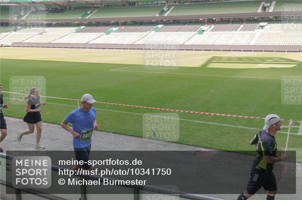 13.09.2026 - 21. swb-Marathon Bremen Michael Burmester http://msf.ph/oto/10341750 13.09.2026 13:24:07 Laufen im Stadion 137, 182, 294, 324, 434, 533, 548, 609, 708, 721, 723, 739, 743, 752, 892, 1178, 1273, 1331, 1463, 1471, 1491, 1515, 1597, 1598, 1691, 1746, 1788, 1944, 2095, 2211, 2213, 2252, 2267, 2286, 2312, 2323, 2433, 2445, 2465, 2475, 2483, 2495, 2497, 2503, 2526, 2554, 2571, 2644, 2768, 2776, 2936, 2968, 3252, 3282, 3288, 3289, 3292, 3298, 3306, 3312, 3347, 3364, 3381, 3395, 3423, 3447, 3505, 3530, 3559, 3727, 3770, 3819, 4054, 4231, 4406, 4407, 4466, 4467 meine-sportfotos.de
