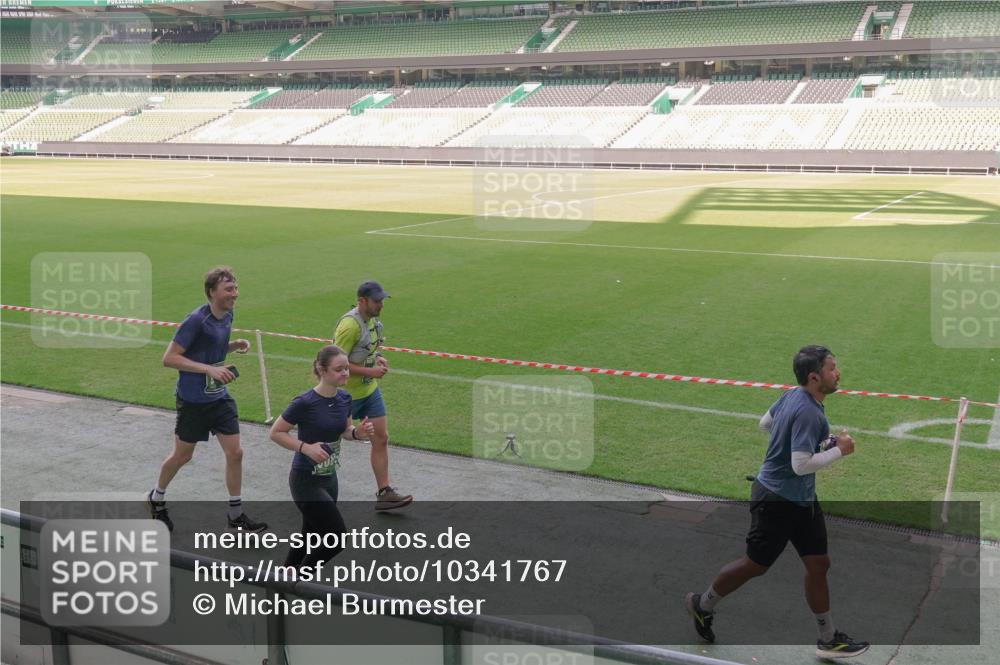 13.09.2026 - 21. swb-Marathon Bremen Michael Burmester http://msf.ph/oto/10341767 13.09.2026 13:24:12 Laufen im Stadion 137, 182, 294, 324, 434, 505, 533, 548, 609, 708, 721, 723, 739, 743, 752, 892, 1178, 1273, 1331, 1463, 1471, 1491, 1515, 1597, 1598, 1746, 1788, 1944, 2095, 2211, 2213, 2252, 2267, 2286, 2312, 2323, 2433, 2445, 2465, 2475, 2483, 2495, 2497, 2503, 2526, 2554, 2571, 2644, 2768, 2776, 2936, 2968, 3211, 3252, 3282, 3288, 3289, 3292, 3298, 3306, 3312, 3347, 3364, 3381, 3395, 3423, 3447, 3505, 3530, 3559, 3727, 3770, 3819, 4054, 4231, 4406, 4407, 4466, 4467 meine-sportfotos.de