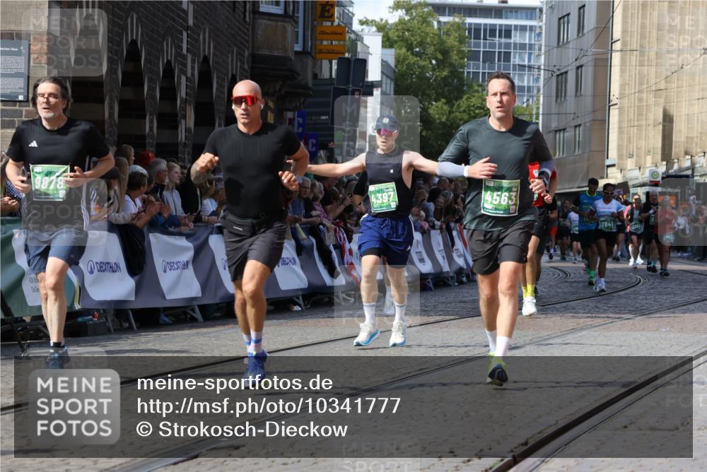 13.09.2026 - 21. swb-Marathon Bremen Strokosch-Dieckow http://msf.ph/oto/10341777 13.09.2026 13:27:00 Ziel 1368, 2779, 3526, 3852, 3893, 4077, 4441, 4598, 5054, 5937, 6289, 6375, 6548, 6580, 8112, 9260, 9551, 13097, 1493, 1494, 2454, 3273, 4121, 4397, 4558, 4563, 6776, 7072, 7849, 8219, 9159, 9343, 9511, 9854, 9878, 10112, 10113 meine-sportfotos.de