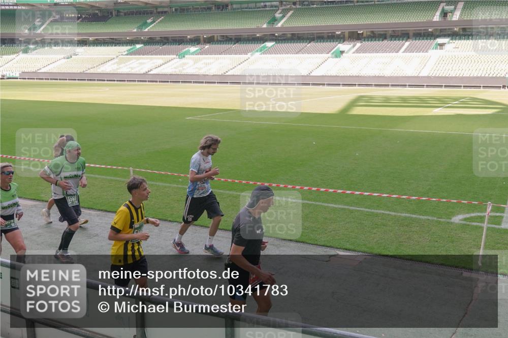13.09.2026 - 21. swb-Marathon Bremen Michael Burmester http://msf.ph/oto/10341783 13.09.2026 13:24:14 Laufen im Stadion 137, 182, 213, 294, 324, 434, 505, 533, 548, 609, 708, 721, 723, 739, 743, 752, 892, 1178, 1273, 1331, 1463, 1471, 1491, 1515, 1597, 1598, 1746, 1788, 1944, 2095, 2211, 2213, 2252, 2267, 2286, 2312, 2323, 2433, 2445, 2465, 2475, 2483, 2495, 2497, 2503, 2526, 2554, 2571, 2644, 2768, 2776, 2936, 2968, 3211, 3252, 3282, 3288, 3289, 3292, 3298, 3306, 3312, 3347, 3364, 3381, 3395, 3423, 3447, 3505, 3559, 3727, 3770, 3819, 4054, 4231, 4466, 4467 meine-sportfotos.de