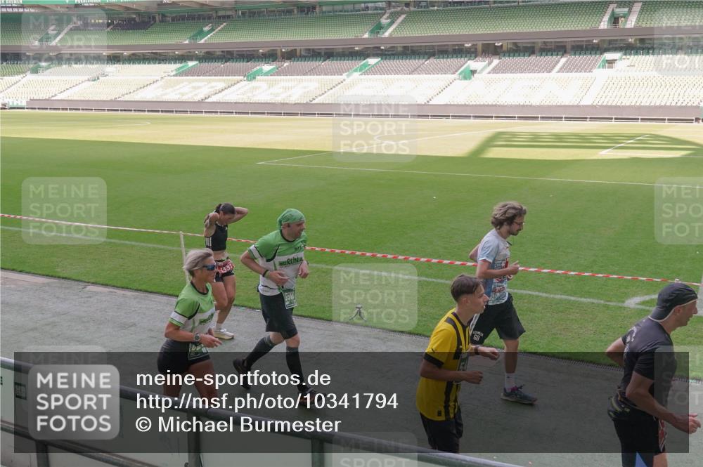 13.09.2026 - 21. swb-Marathon Bremen Michael Burmester http://msf.ph/oto/10341794 13.09.2026 13:24:15 Laufen im Stadion 137, 182, 213, 294, 324, 434, 505, 533, 548, 609, 708, 721, 723, 739, 743, 752, 892, 1178, 1273, 1331, 1463, 1471, 1491, 1515, 1597, 1598, 1746, 1788, 1944, 2095, 2211, 2213, 2252, 2267, 2286, 2312, 2323, 2433, 2445, 2465, 2475, 2483, 2495, 2497, 2503, 2526, 2554, 2571, 2644, 2768, 2776, 2833, 2936, 2968, 3211, 3252, 3282, 3288, 3289, 3292, 3298, 3306, 3312, 3347, 3364, 3381, 3395, 3423, 3447, 3505, 3559, 3727, 3770, 3819, 4054, 4231, 4466, 4467 meine-sportfotos.de