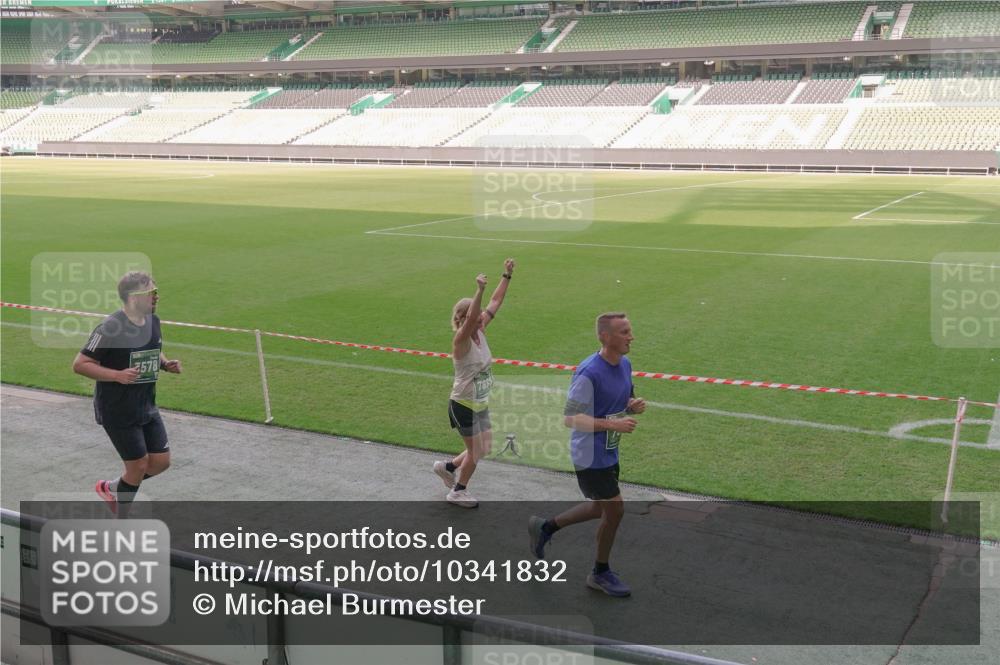 13.09.2026 - 21. swb-Marathon Bremen Michael Burmester http://msf.ph/oto/10341832 13.09.2026 13:24:22 Laufen im Stadion 137, 182, 213, 294, 324, 434, 505, 533, 548, 609, 708, 721, 723, 739, 743, 752, 892, 1178, 1273, 1331, 1463, 1471, 1491, 1515, 1597, 1598, 1746, 1788, 1830, 1944, 2095, 2211, 2252, 2267, 2271, 2286, 2312, 2323, 2433, 2445, 2465, 2475, 2483, 2495, 2497, 2503, 2506, 2526, 2554, 2571, 2644, 2768, 2776, 2833, 2936, 2968, 3005, 3211, 3252, 3282, 3288, 3289, 3292, 3298, 3306, 3312, 3347, 3364, 3381, 3390, 3395, 3423, 3447, 3505, 3559, 3727, 3770, 3819, 4231, 4466, 4467 meine-sportfotos.de