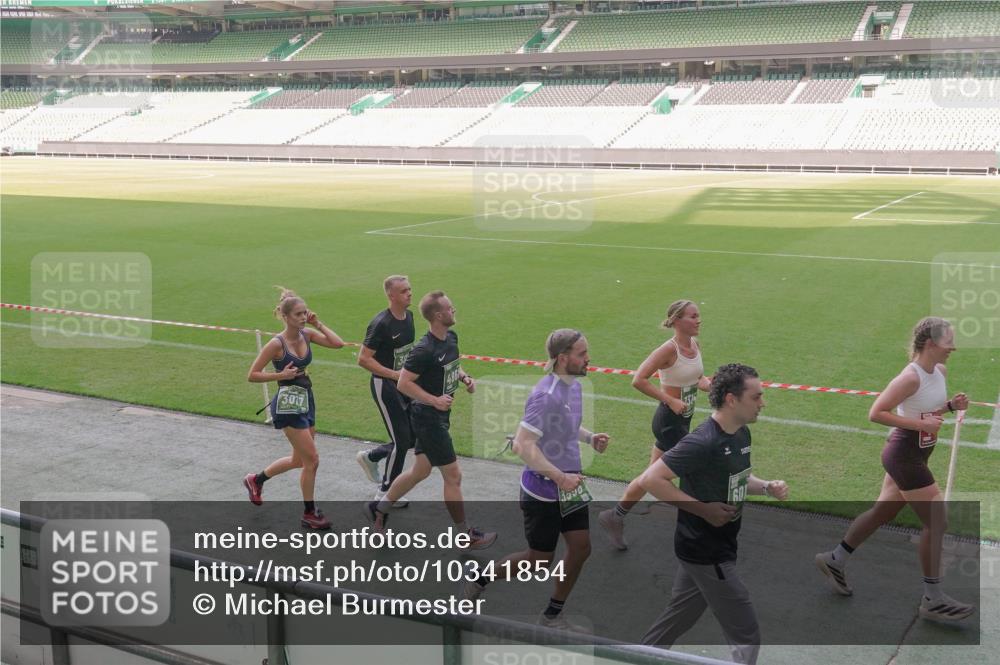 13.09.2026 - 21. swb-Marathon Bremen Michael Burmester http://msf.ph/oto/10341854 13.09.2026 13:24:25 Laufen im Stadion 137, 182, 213, 294, 324, 434, 505, 533, 548, 609, 708, 721, 723, 739, 743, 752, 892, 1273, 1331, 1463, 1471, 1491, 1504, 1515, 1597, 1598, 1746, 1830, 1944, 2095, 2211, 2252, 2267, 2271, 2286, 2312, 2323, 2433, 2445, 2465, 2475, 2483, 2495, 2497, 2503, 2506, 2554, 2571, 2644, 2768, 2776, 2833, 2936, 2968, 3005, 3142, 3211, 3252, 3282, 3288, 3289, 3292, 3298, 3306, 3312, 3347, 3364, 3381, 3390, 3395, 3423, 3447, 3505, 3559, 3727, 3770, 3819, 4231, 4466, 4467 meine-sportfotos.de