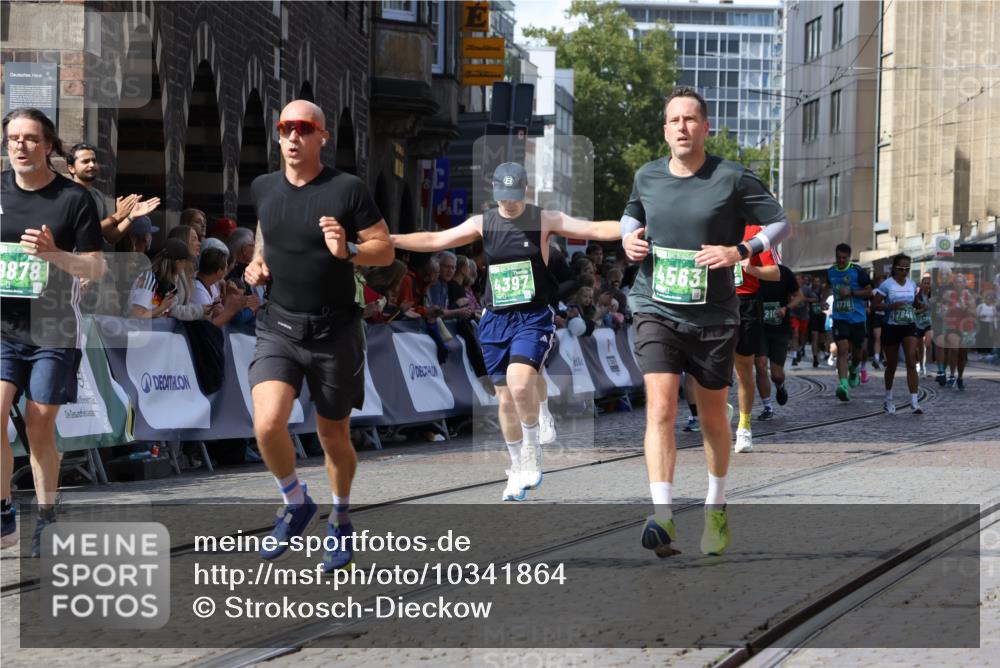 13.09.2026 - 21. swb-Marathon Bremen Strokosch-Dieckow http://msf.ph/oto/10341864 13.09.2026 13:27:00 Ziel 1368, 2779, 3526, 3852, 3893, 4077, 4441, 4598, 5054, 5937, 6289, 6375, 6548, 6580, 8112, 9260, 9551, 13097, 1493, 1494, 2454, 3273, 4121, 4397, 4558, 4563, 6776, 7072, 7849, 8219, 9159, 9343, 9511, 9854, 9878, 10112, 10113 meine-sportfotos.de