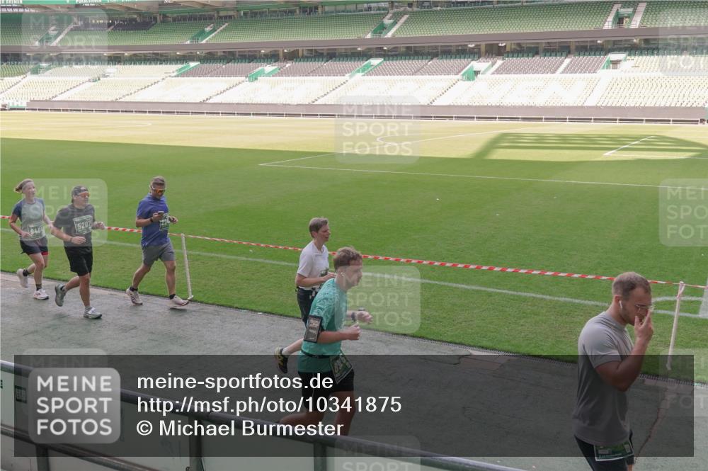 13.09.2026 - 21. swb-Marathon Bremen Michael Burmester http://msf.ph/oto/10341875 13.09.2026 13:24:29 Laufen im Stadion 137, 182, 213, 294, 324, 434, 505, 533, 548, 609, 708, 721, 723, 739, 743, 752, 1273, 1331, 1463, 1471, 1491, 1504, 1515, 1597, 1598, 1830, 1944, 2059, 2095, 2211, 2252, 2267, 2271, 2286, 2312, 2323, 2354, 2433, 2445, 2465, 2483, 2495, 2497, 2503, 2506, 2554, 2571, 2644, 2768, 2776, 2833, 2896, 2936, 2968, 3005, 3142, 3211, 3252, 3282, 3288, 3289, 3292, 3298, 3306, 3312, 3364, 3381, 3390, 3395, 3423, 3447, 3559, 3727, 3770, 3819, 4231, 4466, 4467 meine-sportfotos.de