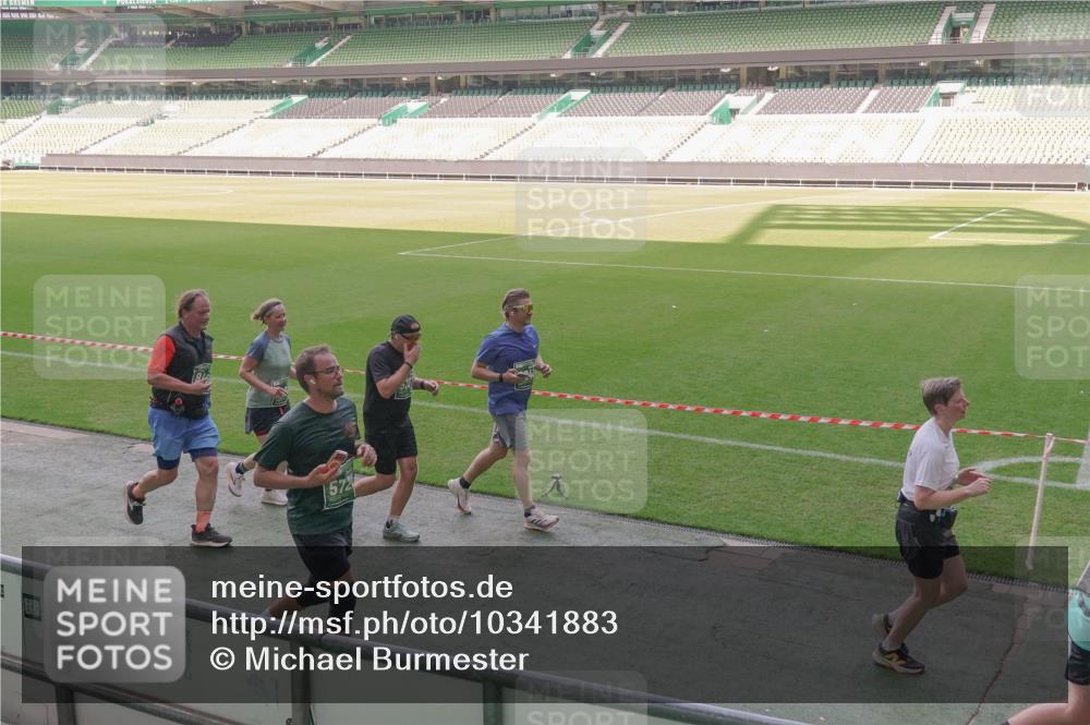 13.09.2026 - 21. swb-Marathon Bremen Michael Burmester http://msf.ph/oto/10341883 13.09.2026 13:24:30 Laufen im Stadion 137, 182, 213, 294, 324, 434, 505, 533, 548, 609, 708, 721, 723, 739, 743, 752, 1273, 1331, 1463, 1471, 1491, 1504, 1515, 1597, 1598, 1830, 1944, 2059, 2095, 2211, 2252, 2267, 2271, 2286, 2312, 2323, 2354, 2445, 2465, 2483, 2495, 2497, 2503, 2506, 2554, 2571, 2644, 2768, 2776, 2833, 2896, 2936, 2968, 3005, 3142, 3211, 3252, 3282, 3288, 3289, 3292, 3298, 3306, 3312, 3364, 3381, 3390, 3395, 3423, 3447, 3559, 3727, 3770, 3819, 4231, 4466, 4467 meine-sportfotos.de