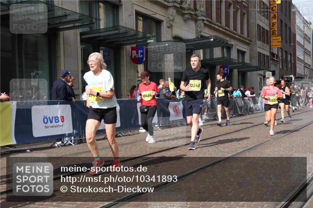 13.09.2026 - 21. swb-Marathon Bremen Strokosch-Dieckow http://msf.ph/oto/10341893 13.09.2026 11:07:56 Ziel 10135, 10188, 10404, 10493, 10767, 10793, 10851, 10859, 11032, 11044, 11124, 11263, 11378, 11404, 11509, 11659, 11831, 11833, 11958, 12073, 12160, 12164, 12248, 12315, 12325, 12384, 12389, 10139, 10363, 10364, 10580, 10595, 10660, 10661, 10674, 10830, 10871, 10907, 10935, 10937, 11037, 11044, 11223, 11378, 11515, 11643, 11924, 11934, 12024, 12031, 12066, 12097, 12167, 12168, 12194, 12307, 12511, 12512 meine-sportfotos.de