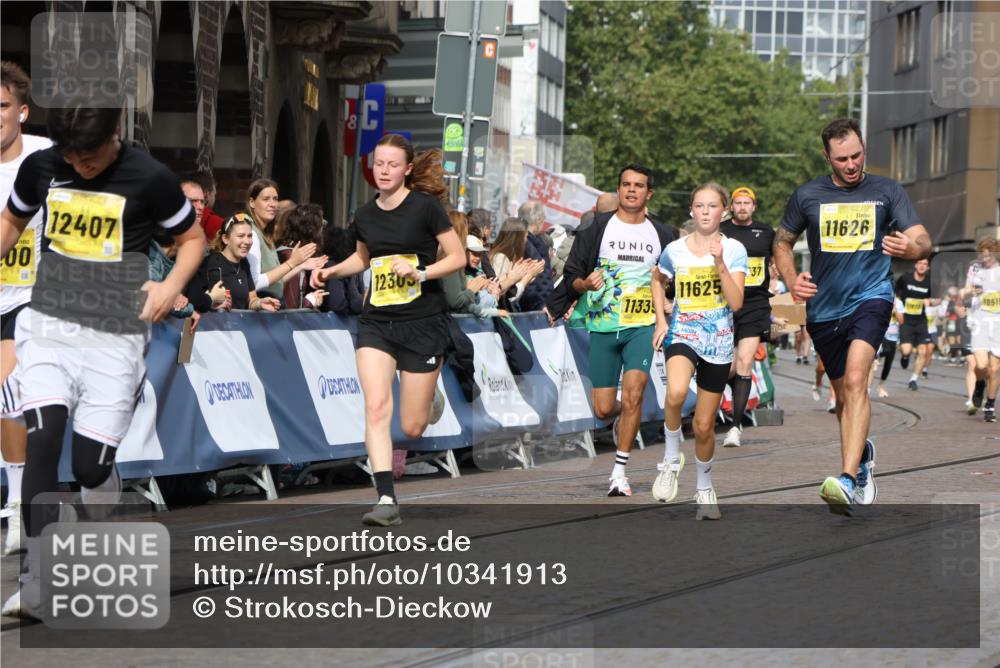 13.09.2026 - 21. swb-Marathon Bremen Strokosch-Dieckow http://msf.ph/oto/10341913 13.09.2026 10:51:09 Ziel 10200, 10267, 10537, 10764, 11076, 11087, 11170, 11753, 11961, 12004, 12052, 12070, 12179, 12351, 12488, 12560, 13544, 10381, 10471, 10515, 10825, 10887, 10984, 11503, 11801, 11973, 12051, 12133, 12548, 12552 meine-sportfotos.de