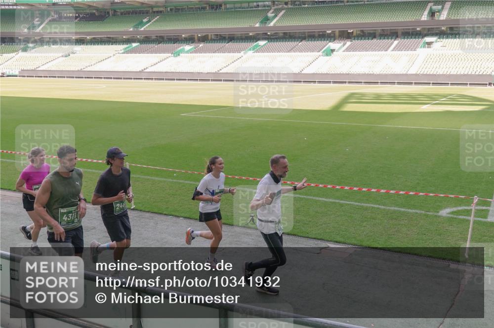 13.09.2026 - 21. swb-Marathon Bremen Michael Burmester http://msf.ph/oto/10341932 13.09.2026 13:24:42 Laufen im Stadion 137, 182, 213, 294, 324, 434, 505, 543, 548, 721, 723, 739, 743, 752, 815, 818, 1273, 1410, 1463, 1471, 1491, 1504, 1515, 1561, 1597, 1598, 1830, 1944, 1953, 2059, 2095, 2211, 2252, 2267, 2271, 2286, 2312, 2323, 2354, 2445, 2465, 2483, 2495, 2497, 2503, 2506, 2554, 2571, 2591, 2644, 2752, 2768, 2776, 2833, 2878, 2896, 2936, 2968, 2981, 3005, 3142, 3211, 3259, 3282, 3288, 3289, 3292, 3298, 3306, 3312, 3329, 3364, 3381, 3390, 3395, 3423, 3447, 3770, 3819, 4466 meine-sportfotos.de