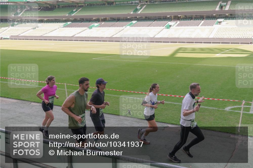 13.09.2026 - 21. swb-Marathon Bremen Michael Burmester http://msf.ph/oto/10341937 13.09.2026 13:24:42 Laufen im Stadion 137, 182, 213, 294, 324, 434, 505, 543, 548, 721, 723, 739, 743, 752, 815, 818, 1273, 1410, 1463, 1471, 1491, 1504, 1515, 1561, 1597, 1598, 1830, 1944, 1953, 2059, 2095, 2211, 2252, 2267, 2271, 2286, 2312, 2323, 2354, 2445, 2465, 2483, 2495, 2497, 2503, 2506, 2554, 2571, 2591, 2644, 2752, 2768, 2776, 2833, 2878, 2896, 2936, 2968, 2981, 3005, 3142, 3211, 3259, 3282, 3288, 3289, 3292, 3298, 3306, 3312, 3329, 3364, 3381, 3390, 3395, 3423, 3447, 3770, 3819, 4466 meine-sportfotos.de
