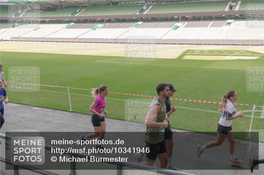 13.09.2026 - 21. swb-Marathon Bremen Michael Burmester http://msf.ph/oto/10341946 13.09.2026 13:24:43 Laufen im Stadion 137, 182, 213, 294, 324, 434, 505, 543, 548, 721, 723, 739, 743, 752, 815, 818, 966, 1273, 1410, 1463, 1471, 1491, 1504, 1515, 1561, 1597, 1598, 1830, 1944, 1953, 2059, 2095, 2211, 2252, 2267, 2271, 2286, 2312, 2323, 2354, 2445, 2465, 2483, 2495, 2497, 2503, 2506, 2554, 2571, 2591, 2644, 2752, 2768, 2776, 2833, 2878, 2896, 2936, 2968, 2981, 3005, 3142, 3211, 3259, 3282, 3288, 3289, 3292, 3298, 3306, 3312, 3329, 3364, 3381, 3390, 3395, 3423, 3447, 3770, 3819, 4466 meine-sportfotos.de