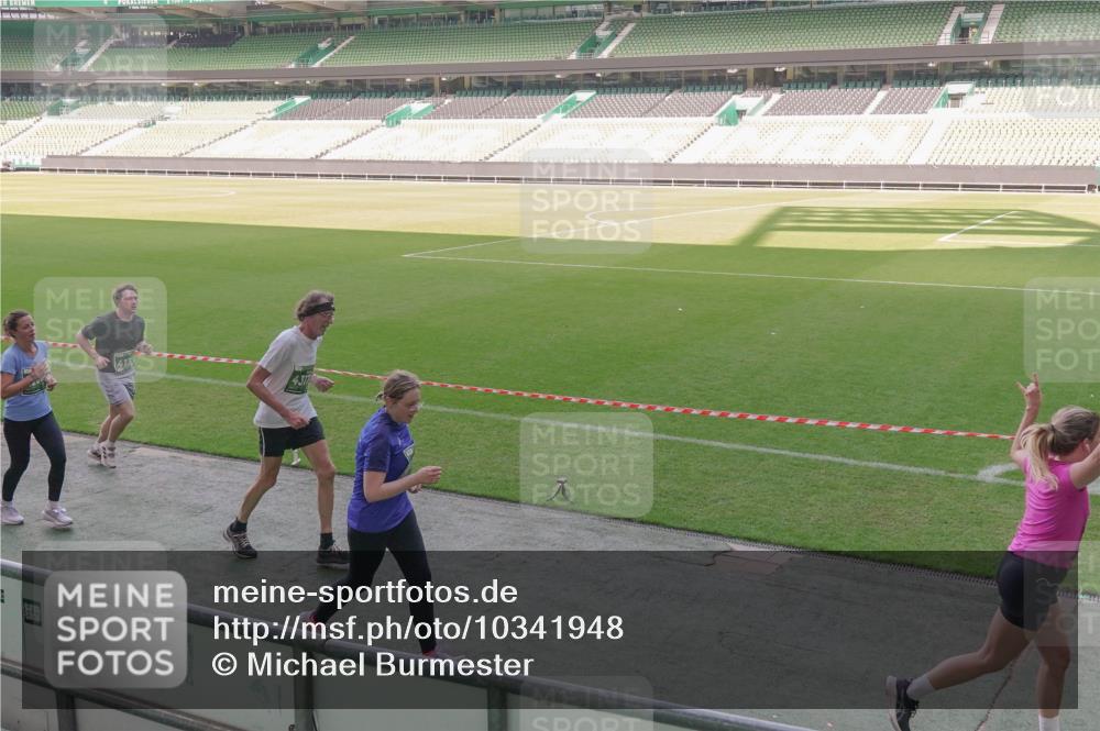 13.09.2026 - 21. swb-Marathon Bremen Michael Burmester http://msf.ph/oto/10341948 13.09.2026 13:24:44 Laufen im Stadion 137, 182, 213, 294, 324, 434, 505, 543, 548, 721, 723, 739, 743, 752, 815, 818, 966, 1273, 1410, 1463, 1471, 1491, 1504, 1515, 1561, 1597, 1598, 1830, 1944, 1953, 2059, 2095, 2211, 2252, 2267, 2271, 2286, 2312, 2323, 2354, 2445, 2465, 2483, 2495, 2497, 2503, 2506, 2554, 2571, 2591, 2644, 2752, 2768, 2776, 2833, 2878, 2896, 2936, 2968, 2981, 3005, 3142, 3211, 3259, 3282, 3288, 3289, 3292, 3298, 3306, 3312, 3329, 3364, 3381, 3390, 3395, 3447, 3770, 3819, 4466 meine-sportfotos.de
