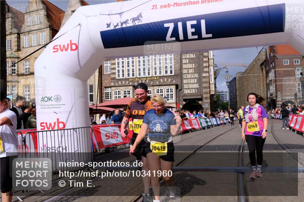 13.09.2026 - 21. swb-Marathon Bremen Tim E. http://msf.ph/oto/10341960 13.09.2026 11:11:33 Ziel 10313, 10419, 10611, 10644, 11036, 11062, 11141, 11216, 11231, 11458, 11679, 11745, 11870, 12126, 12148, 12396, 12464, 12507 meine-sportfotos.de