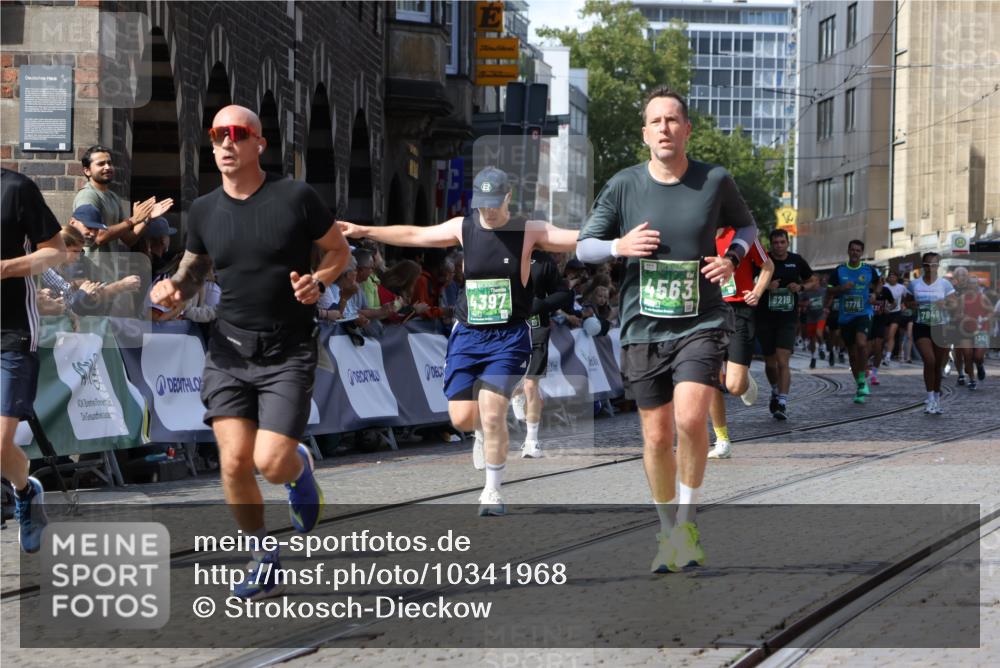 13.09.2026 - 21. swb-Marathon Bremen Strokosch-Dieckow http://msf.ph/oto/10341968 13.09.2026 13:27:01 Ziel 1368, 2779, 3526, 3852, 3893, 4077, 4441, 4598, 4919, 5054, 5937, 6289, 6314, 6375, 6548, 6580, 8112, 9260, 9551, 13097, 1493, 1494, 2454, 3273, 4121, 4397, 4558, 4563, 6776, 7072, 7849, 8219, 9159, 9343, 9878, 10112, 10113 meine-sportfotos.de