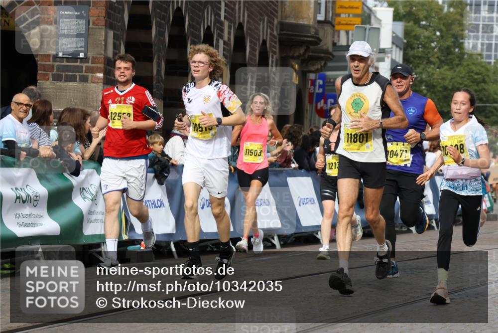 13.09.2026 - 21. swb-Marathon Bremen Strokosch-Dieckow http://msf.ph/oto/10342035 13.09.2026 10:51:20 Ziel 10200, 10537, 10808, 11087, 11170, 11339, 11537, 11625, 11626, 12004, 12179, 12303, 12351, 12407, 12560, 10334, 10381, 10544, 10763, 10825, 10862, 10984, 11145, 11787, 12424, 12548, 13631 meine-sportfotos.de