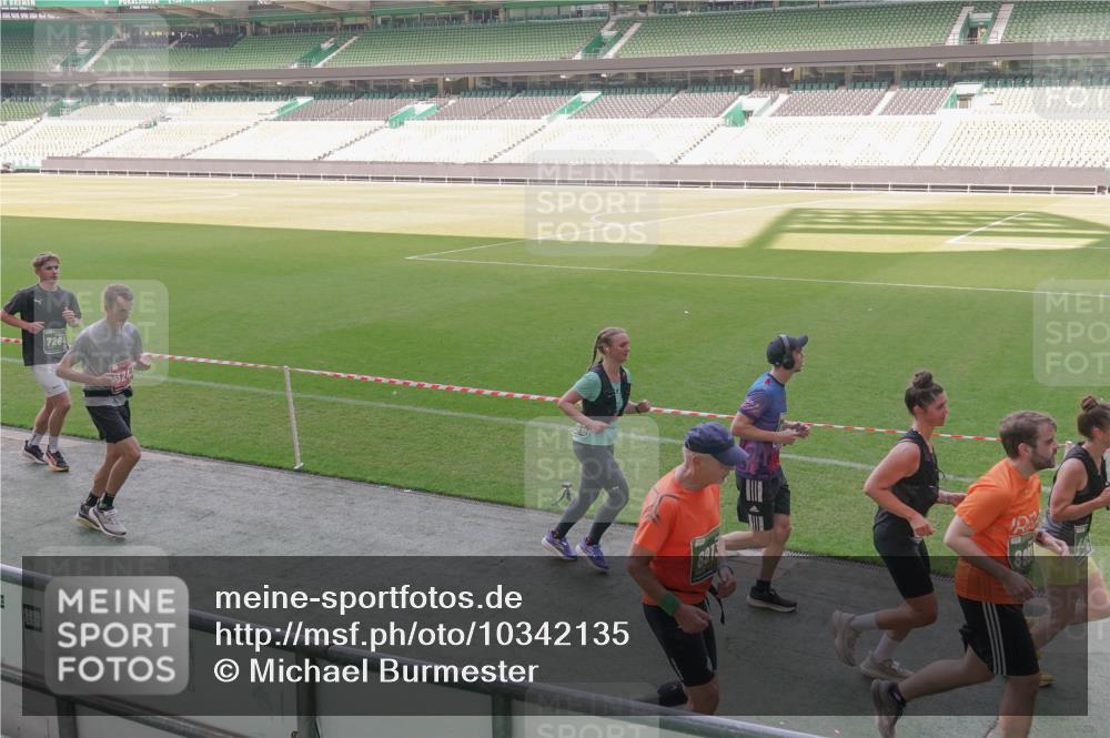 13.09.2026 - 21. swb-Marathon Bremen Michael Burmester http://msf.ph/oto/10342135 13.09.2026 13:25:06 Laufen im Stadion 137, 182, 213, 294, 324, 505, 530, 543, 548, 645, 721, 723, 739, 743, 752, 815, 818, 966, 1273, 1410, 1443, 1459, 1463, 1471, 1487, 1491, 1504, 1515, 1561, 1597, 1598, 1744, 1828, 1830, 1944, 1953, 2058, 2059, 2095, 2211, 2252, 2267, 2271, 2286, 2298, 2308, 2312, 2323, 2354, 2445, 2465, 2483, 2497, 2503, 2506, 2554, 2571, 2591, 2644, 2752, 2762, 2768, 2776, 2833, 2878, 2896, 2981, 3005, 3097, 3142, 3211, 3259, 3288, 3289, 3298, 3306, 3312, 3329, 3364, 3381, 3390 meine-sportfotos.de