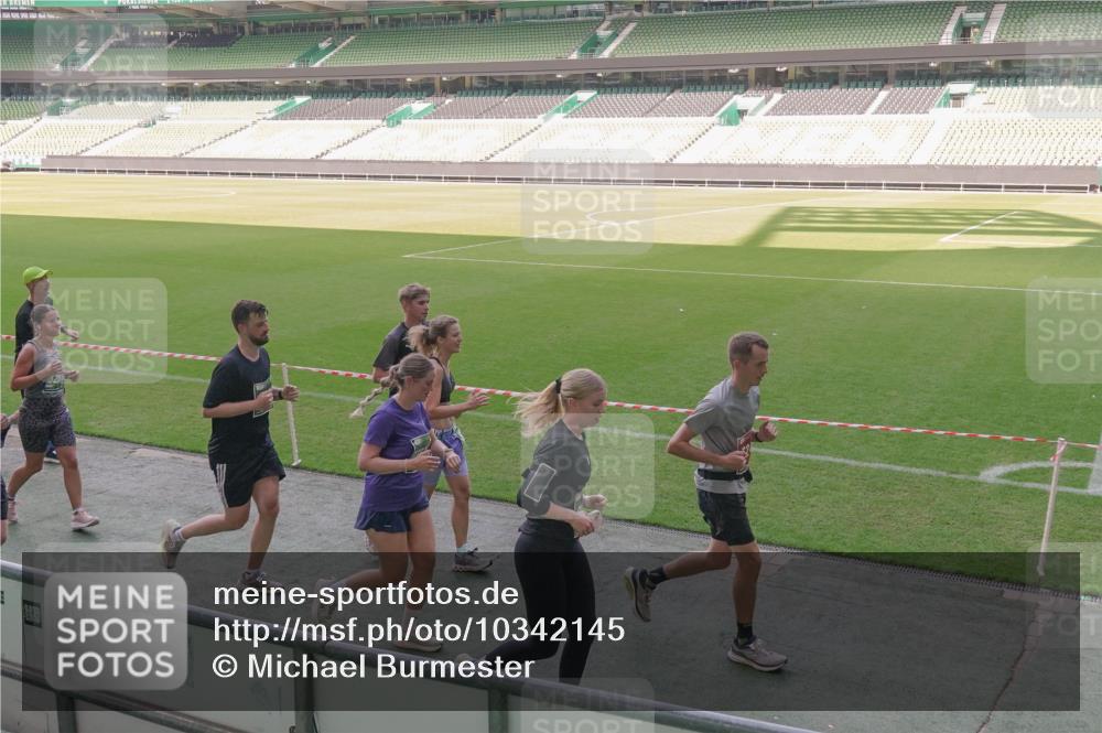 13.09.2026 - 21. swb-Marathon Bremen Michael Burmester http://msf.ph/oto/10342145 13.09.2026 13:25:07 Laufen im Stadion 137, 182, 213, 294, 324, 505, 530, 543, 548, 645, 721, 723, 739, 743, 752, 815, 818, 966, 1273, 1410, 1443, 1459, 1463, 1471, 1487, 1491, 1504, 1515, 1561, 1597, 1598, 1744, 1828, 1830, 1944, 1953, 2058, 2059, 2095, 2211, 2252, 2267, 2271, 2286, 2298, 2308, 2312, 2323, 2354, 2445, 2465, 2483, 2497, 2503, 2506, 2554, 2571, 2591, 2644, 2752, 2762, 2768, 2776, 2833, 2878, 2896, 2981, 3005, 3062, 3097, 3142, 3172, 3211, 3259, 3288, 3289, 3298, 3306, 3312, 3329, 3364, 3381, 3390 meine-sportfotos.de