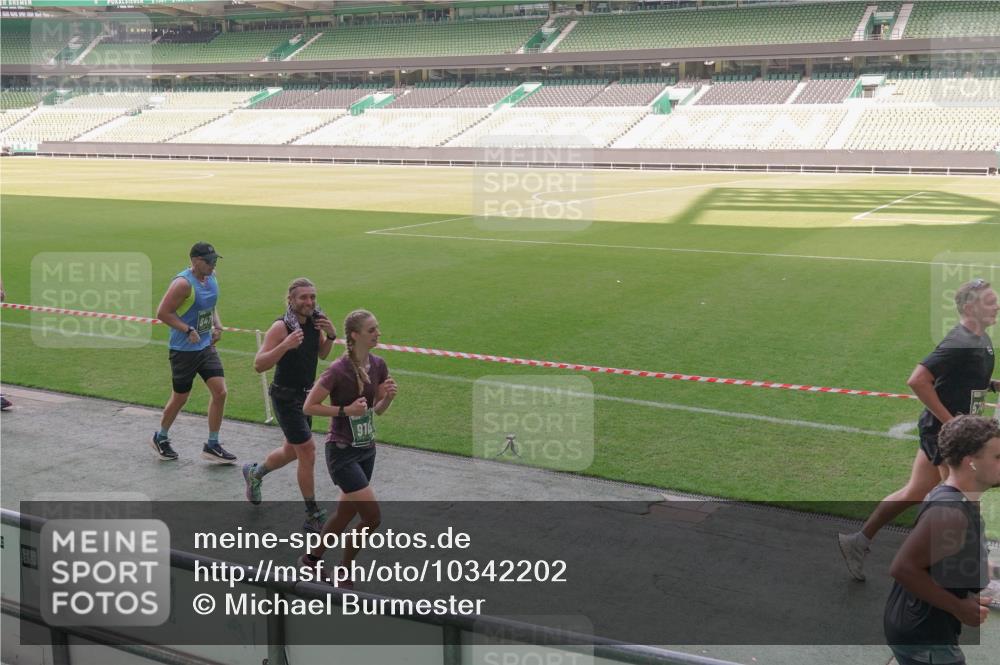 13.09.2026 - 21. swb-Marathon Bremen Michael Burmester http://msf.ph/oto/10342202 13.09.2026 13:25:13 Laufen im Stadion 137, 182, 213, 294, 324, 505, 530, 543, 548, 645, 721, 723, 739, 743, 752, 815, 818, 966, 1273, 1283, 1410, 1443, 1459, 1463, 1471, 1487, 1491, 1504, 1515, 1561, 1597, 1744, 1828, 1830, 1944, 1953, 2058, 2059, 2095, 2211, 2252, 2267, 2271, 2298, 2308, 2312, 2323, 2354, 2382, 2384, 2465, 2483, 2497, 2503, 2506, 2554, 2571, 2591, 2644, 2752, 2762, 2776, 2833, 2878, 2896, 2981, 3005, 3062, 3097, 3142, 3172, 3211, 3259, 3288, 3289, 3298, 3306, 3312, 3329, 3381, 3390 meine-sportfotos.de