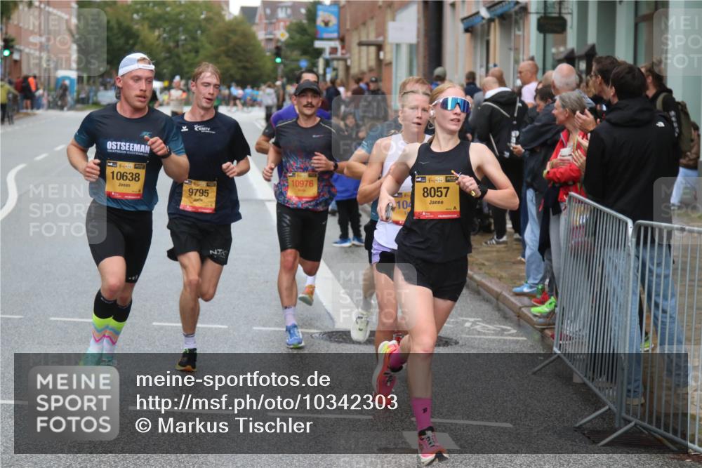 13.09.2026 - Kiel Lauf Markus Tischler http://msf.ph/oto/10342303 13.09.2026 11:29:30 Fleethörn 438, 10638, 9795, 10976, 104, 38, 8057 meine-sportfotos.de