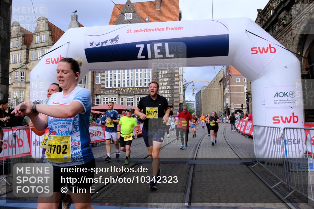 13.09.2026 - 21. swb-Marathon Bremen Tim E. http://msf.ph/oto/10342323 13.09.2026 11:11:50 Ziel 10155, 10510, 10511, 10546, 10552, 10977, 11036, 11216, 11239, 11289, 11533, 11702, 11870, 11927, 12082, 12126, 12220, 12286, 12311, 12336, 12464, 12508, 12553 meine-sportfotos.de