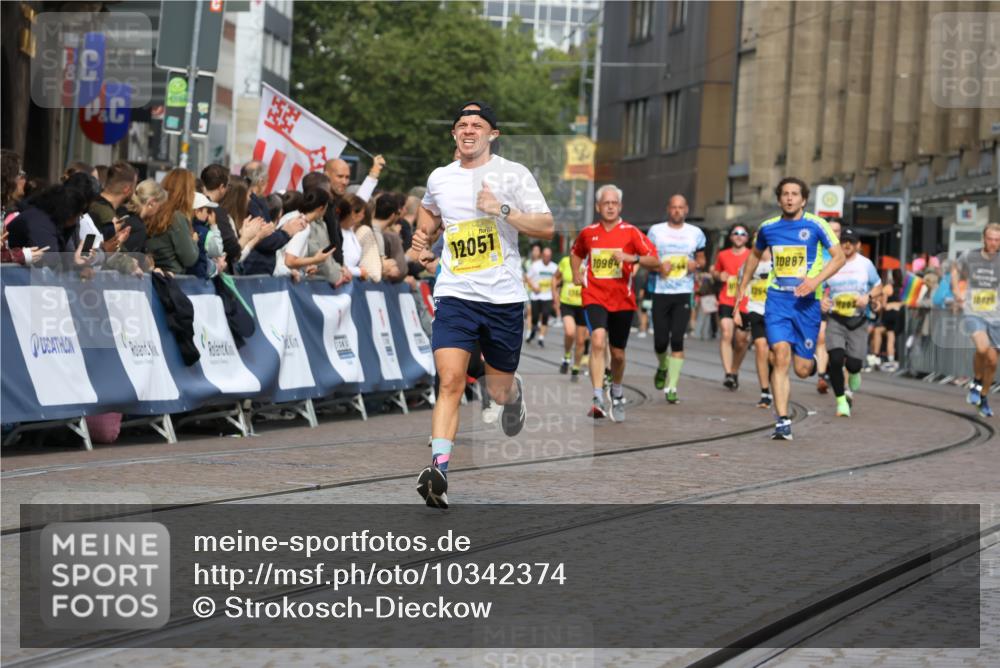 13.09.2026 - 21. swb-Marathon Bremen Strokosch-Dieckow http://msf.ph/oto/10342374 13.09.2026 10:51:25 Ziel 10200, 10471, 10515, 10808, 11087, 11339, 11503, 11537, 11625, 11626, 11801, 11973, 12004, 12133, 12303, 12351, 12407, 12552, 10334, 10544, 10763, 11145, 11787, 12329, 12424, 13631 meine-sportfotos.de