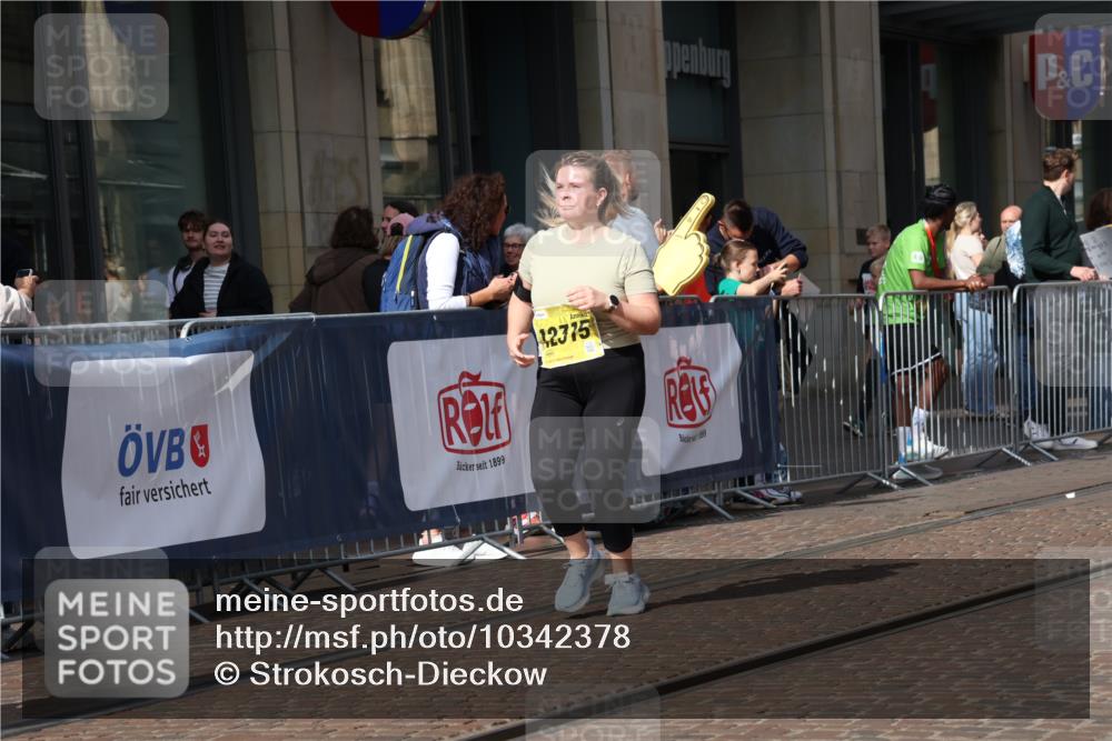 13.09.2026 - 21. swb-Marathon Bremen Strokosch-Dieckow http://msf.ph/oto/10342378 13.09.2026 11:08:11 Ziel 10229, 10609, 10851, 11065, 11124, 11509, 11560, 11561, 11678, 11834, 11888, 11968, 12073, 12162, 12164, 12315, 12325, 12410, 12516, 10135, 10139, 10188, 10404, 10493, 10660, 10674, 10767, 10793, 10851, 10859, 11032, 11044, 11263, 11378, 11404, 11659, 11831, 11833, 11958, 12024, 12031, 12066, 12160, 12248, 12325, 12384, 12389 meine-sportfotos.de