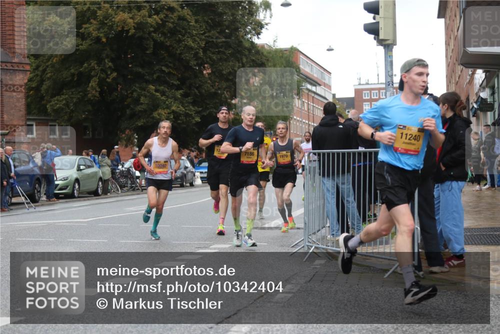 13.09.2026 - Kiel Lauf Markus Tischler http://msf.ph/oto/10342404 13.09.2026 11:30:20 Fleethörn 10040, 7186, 1970, 5, 939, 11240 meine-sportfotos.de