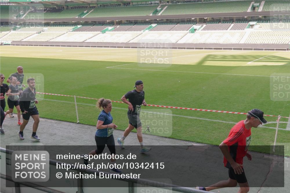 13.09.2026 - 21. swb-Marathon Bremen Michael Burmester http://msf.ph/oto/10342415 13.09.2026 13:25:43 Laufen im Stadion 202, 213, 294, 505, 530, 543, 548, 645, 723, 815, 818, 966, 1283, 1410, 1443, 1459, 1463, 1473, 1487, 1491, 1504, 1515, 1530, 1561, 1618, 1744, 1828, 1830, 1953, 2058, 2059, 2095, 2211, 2267, 2271, 2298, 2308, 2312, 2323, 2354, 2382, 2384, 2497, 2506, 2508, 2554, 2558, 2576, 2591, 2592, 2644, 2656, 2675, 2752, 2762, 2817, 2833, 2878, 2896, 2970, 2981, 3005, 3047, 3062, 3097, 3142, 3172, 3211, 3259, 3298, 3306, 3329, 3359, 3381, 3390, 3433, 3629, 3851 meine-sportfotos.de