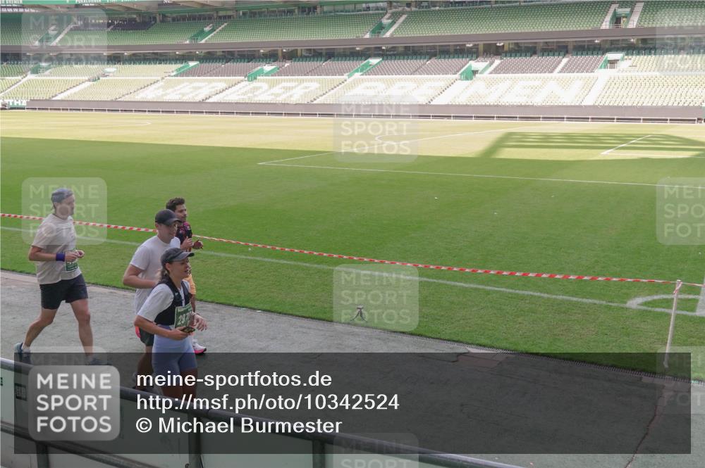 13.09.2026 - 21. swb-Marathon Bremen Michael Burmester http://msf.ph/oto/10342524 13.09.2026 13:25:56 Laufen im Stadion 202, 213, 294, 390, 505, 530, 543, 645, 723, 815, 818, 833, 966, 1077, 1283, 1410, 1443, 1459, 1473, 1487, 1491, 1504, 1515, 1530, 1561, 1618, 1744, 1828, 1830, 1953, 2058, 2059, 2211, 2267, 2271, 2273, 2298, 2308, 2354, 2382, 2384, 2428, 2497, 2506, 2508, 2554, 2558, 2576, 2591, 2592, 2644, 2656, 2675, 2752, 2762, 2817, 2833, 2878, 2896, 2965, 2970, 2981, 3005, 3047, 3062, 3084, 3097, 3142, 3172, 3211, 3259, 3306, 3329, 3359, 3390, 3433, 3629, 3851 meine-sportfotos.de