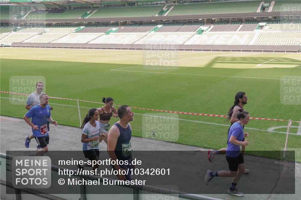 13.09.2026 - 21. swb-Marathon Bremen Michael Burmester http://msf.ph/oto/10342601 13.09.2026 13:26:07 Laufen im Stadion 202, 213, 294, 390, 505, 530, 543, 645, 815, 818, 833, 966, 1077, 1283, 1410, 1443, 1459, 1473, 1487, 1491, 1504, 1515, 1530, 1561, 1618, 1744, 1828, 1830, 1953, 2058, 2059, 2267, 2271, 2273, 2298, 2308, 2309, 2354, 2382, 2384, 2428, 2506, 2508, 2542, 2554, 2558, 2576, 2582, 2591, 2592, 2656, 2675, 2752, 2762, 2817, 2833, 2878, 2896, 2965, 2970, 2981, 3005, 3047, 3062, 3084, 3097, 3142, 3172, 3211, 3259, 3329, 3359, 3390, 3433, 3629, 3851 meine-sportfotos.de