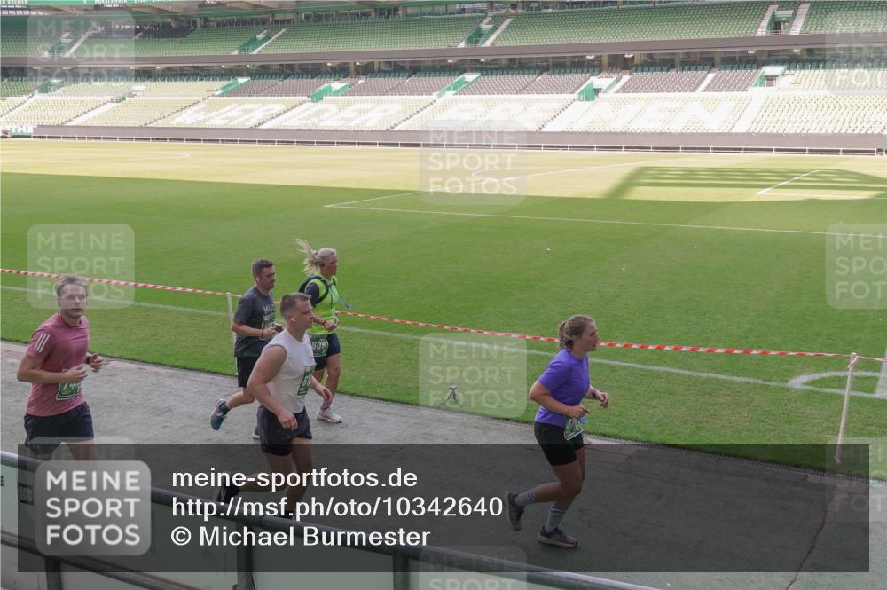 13.09.2026 - 21. swb-Marathon Bremen Michael Burmester http://msf.ph/oto/10342640 13.09.2026 13:26:13 Laufen im Stadion 202, 213, 294, 390, 505, 530, 543, 645, 815, 818, 833, 966, 1077, 1283, 1410, 1443, 1459, 1473, 1487, 1504, 1515, 1530, 1561, 1618, 1700, 1744, 1828, 1830, 1953, 2058, 2059, 2267, 2271, 2273, 2298, 2308, 2309, 2354, 2382, 2384, 2388, 2428, 2506, 2508, 2542, 2554, 2558, 2576, 2582, 2591, 2592, 2656, 2675, 2752, 2762, 2817, 2833, 2878, 2896, 2965, 2970, 2981, 3005, 3047, 3062, 3084, 3097, 3142, 3172, 3211, 3259, 3329, 3359, 3390, 3433, 3540, 3629, 3851 meine-sportfotos.de