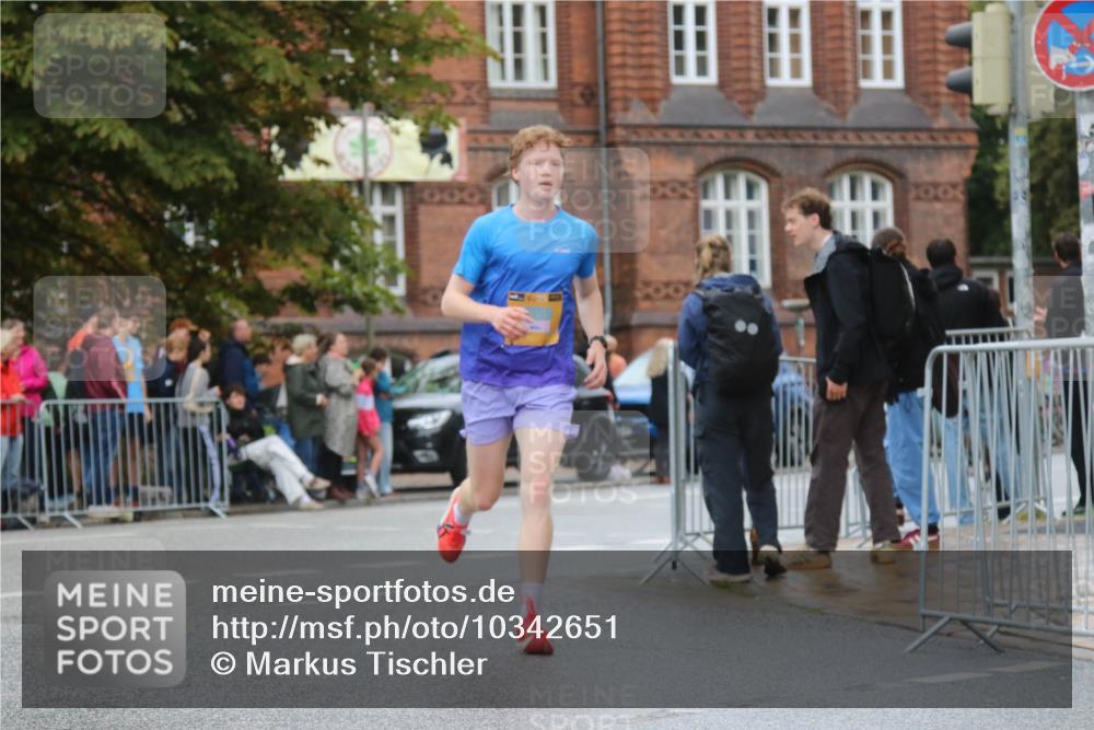 13.09.2026 - Kiel Lauf Markus Tischler http://msf.ph/oto/10342651 13.09.2026 11:32:14 Fleethörn  meine-sportfotos.de