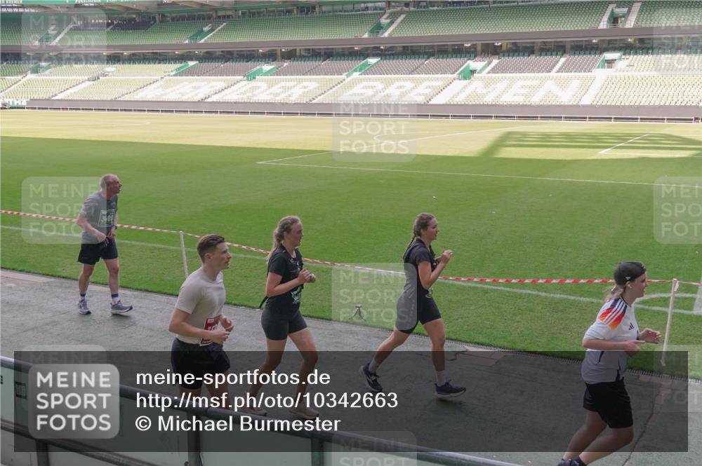 13.09.2026 - 21. swb-Marathon Bremen Michael Burmester http://msf.ph/oto/10342663 13.09.2026 13:26:16 Laufen im Stadion 202, 213, 294, 364, 390, 505, 530, 543, 645, 815, 818, 833, 966, 1077, 1283, 1410, 1443, 1459, 1473, 1487, 1504, 1515, 1530, 1561, 1618, 1700, 1744, 1828, 1830, 1953, 2058, 2059, 2267, 2271, 2273, 2298, 2308, 2309, 2354, 2382, 2384, 2388, 2404, 2428, 2506, 2508, 2542, 2558, 2576, 2582, 2591, 2592, 2656, 2675, 2752, 2762, 2817, 2833, 2878, 2896, 2965, 2970, 2981, 3005, 3047, 3050, 3062, 3084, 3097, 3142, 3172, 3211, 3259, 3329, 3359, 3390, 3433, 3540, 3629, 3851 meine-sportfotos.de