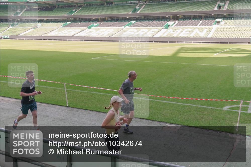 13.09.2026 - 21. swb-Marathon Bremen Michael Burmester http://msf.ph/oto/10342674 13.09.2026 13:26:18 Laufen im Stadion 186, 202, 213, 364, 390, 505, 530, 543, 645, 815, 818, 833, 966, 1077, 1283, 1410, 1443, 1459, 1473, 1487, 1504, 1515, 1530, 1561, 1618, 1700, 1744, 1828, 1830, 1953, 2058, 2059, 2271, 2273, 2298, 2308, 2309, 2354, 2382, 2384, 2388, 2404, 2428, 2506, 2508, 2542, 2558, 2576, 2582, 2591, 2592, 2656, 2675, 2748, 2752, 2762, 2817, 2833, 2878, 2896, 2965, 2970, 2981, 3005, 3047, 3050, 3062, 3084, 3097, 3142, 3172, 3211, 3259, 3329, 3359, 3390, 3433, 3540, 3629, 3756, 3851 meine-sportfotos.de