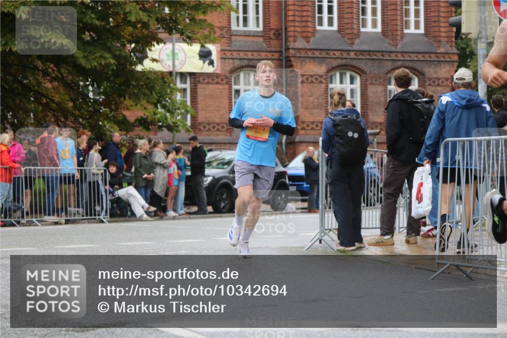 13.09.2026 - Kiel Lauf Markus Tischler http://msf.ph/oto/10342694 13.09.2026 11:32:32 Fleethörn 1915, 414 meine-sportfotos.de