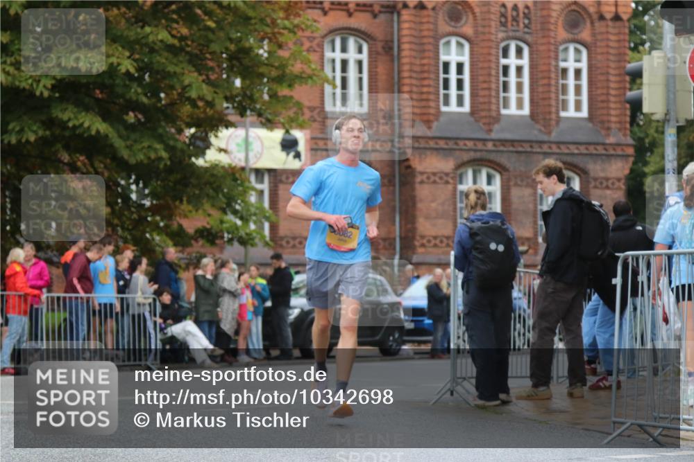 13.09.2026 - Kiel Lauf Markus Tischler http://msf.ph/oto/10342698 13.09.2026 11:32:34 Fleethörn 888 meine-sportfotos.de