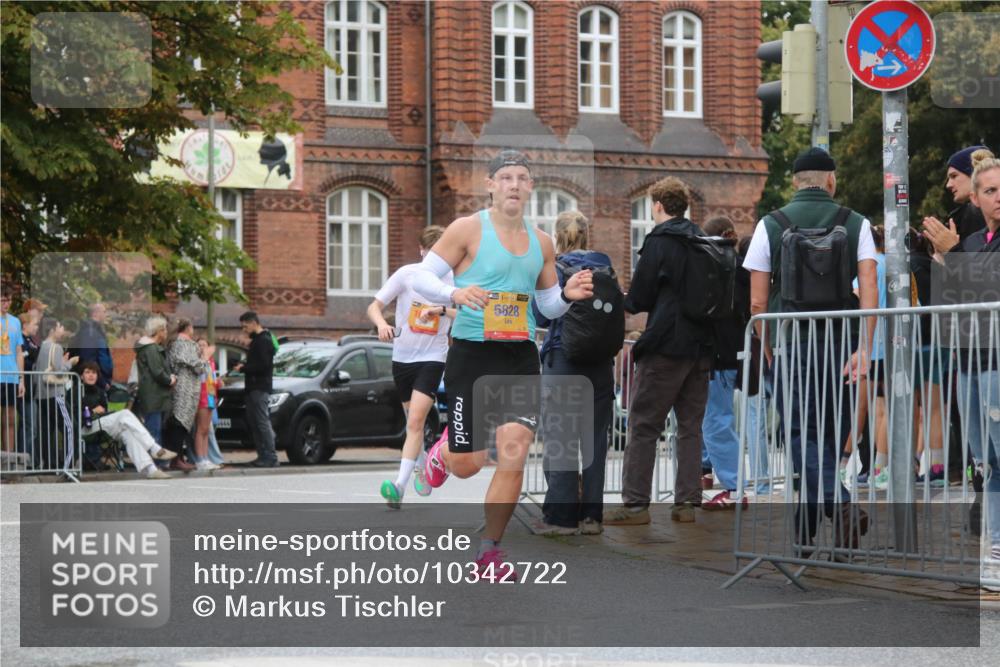 13.09.2026 - Kiel Lauf Markus Tischler http://msf.ph/oto/10342722 13.09.2026 11:32:41 Fleethörn 5828 meine-sportfotos.de